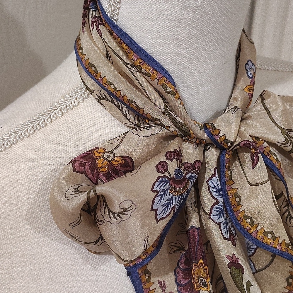 Head Or Neck Printed Scarf Vintage Beige Floral Print Purple Blue Gold - Picture 4 of 5